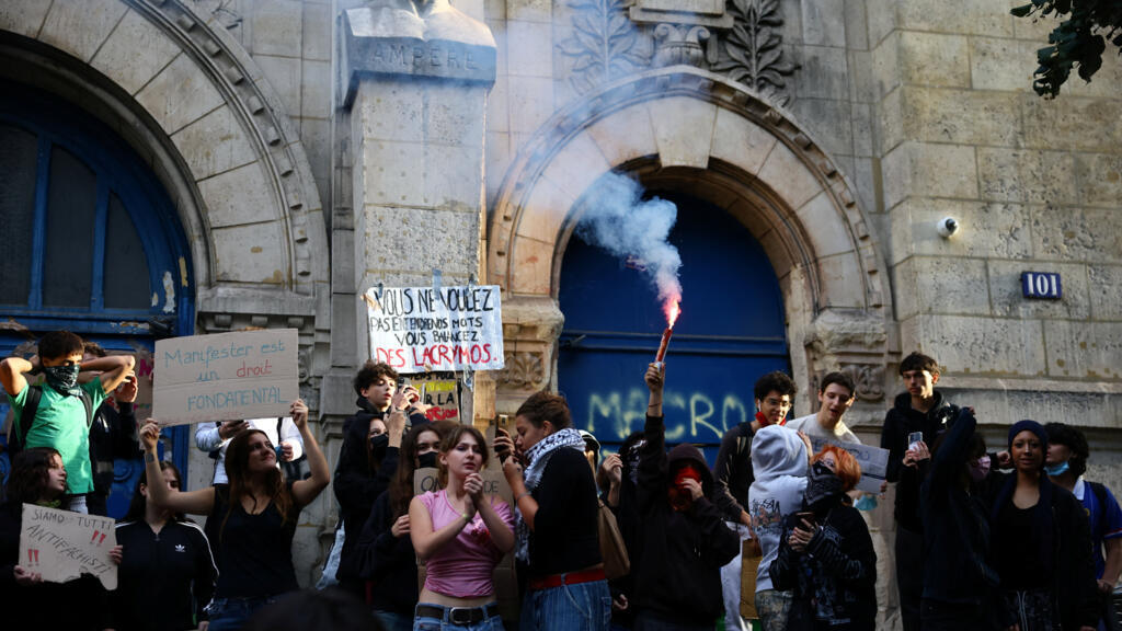 DIRECT – Nouvelle journée de blocage des lycées en France: plus de 400 établissements fermés ce vendredi