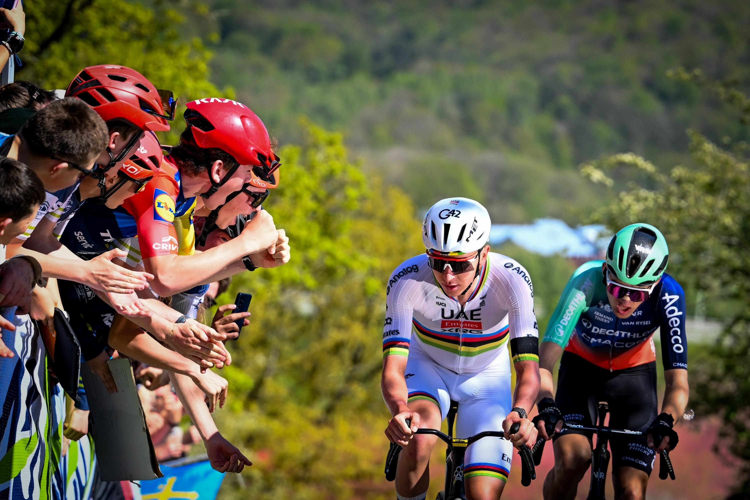 Liège-Bastogne-Liège : en vidéo, l’instant ou Seixas a fini par céder sur une terrible accélération de Pogacar
