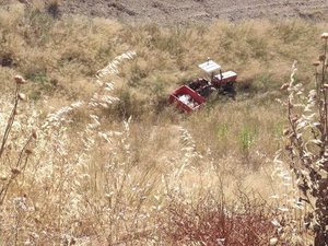Éjecté de son tracteur après une embardée ? Un agriculteur d’une quarantaine d’années meurt des suites de ses blessures près de Béziers