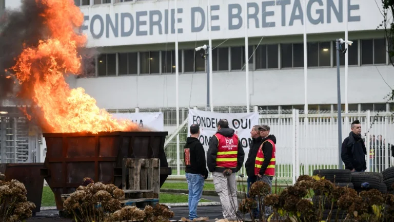 Elle devait passer des pièces automobiles aux obus de mortier: la Fonderie de Bretagne, créée par Renault il y a 60 ans, n'a pas de repreneur et devrait disparaître