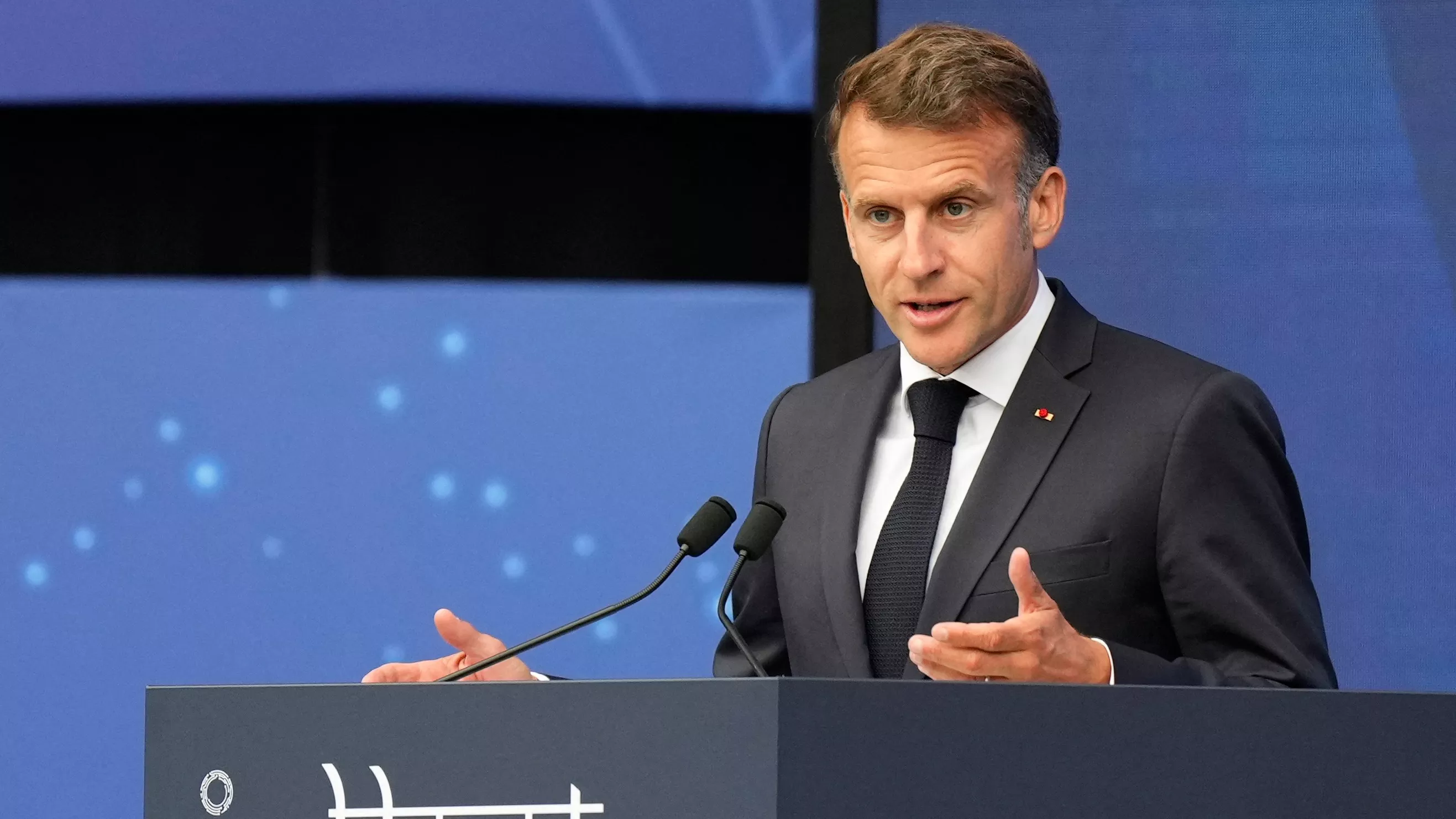 Emmanuel Macron sera l’invité du JT de 13H de TF1 en marge du sommet du G7