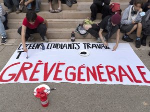 EN DIRECT Blocus des lycées : 1 800 lycées bloqués ce mardi en France, un chiffre 