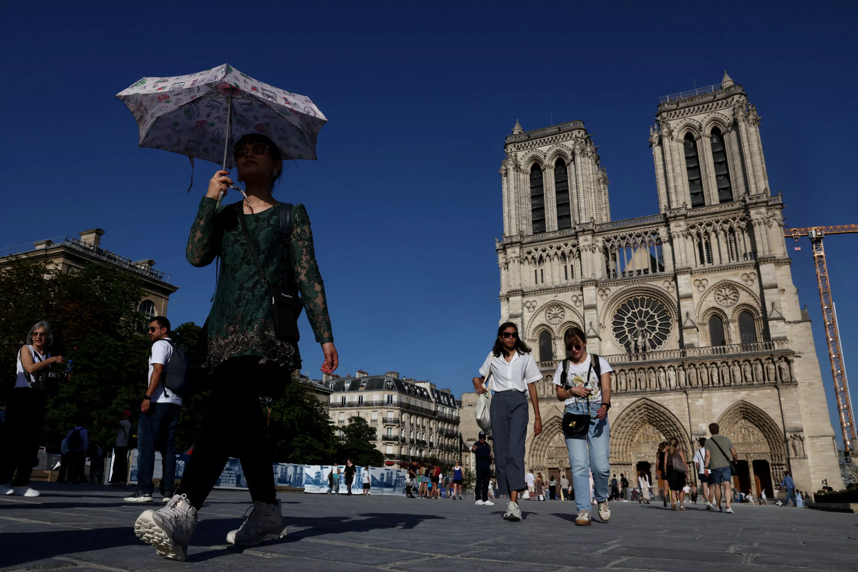 EN DIRECT - Canicule : la vigilance rouge se termine ce lundi en France, le gouvernement accusé d’«incompétence» et d’«inaction»