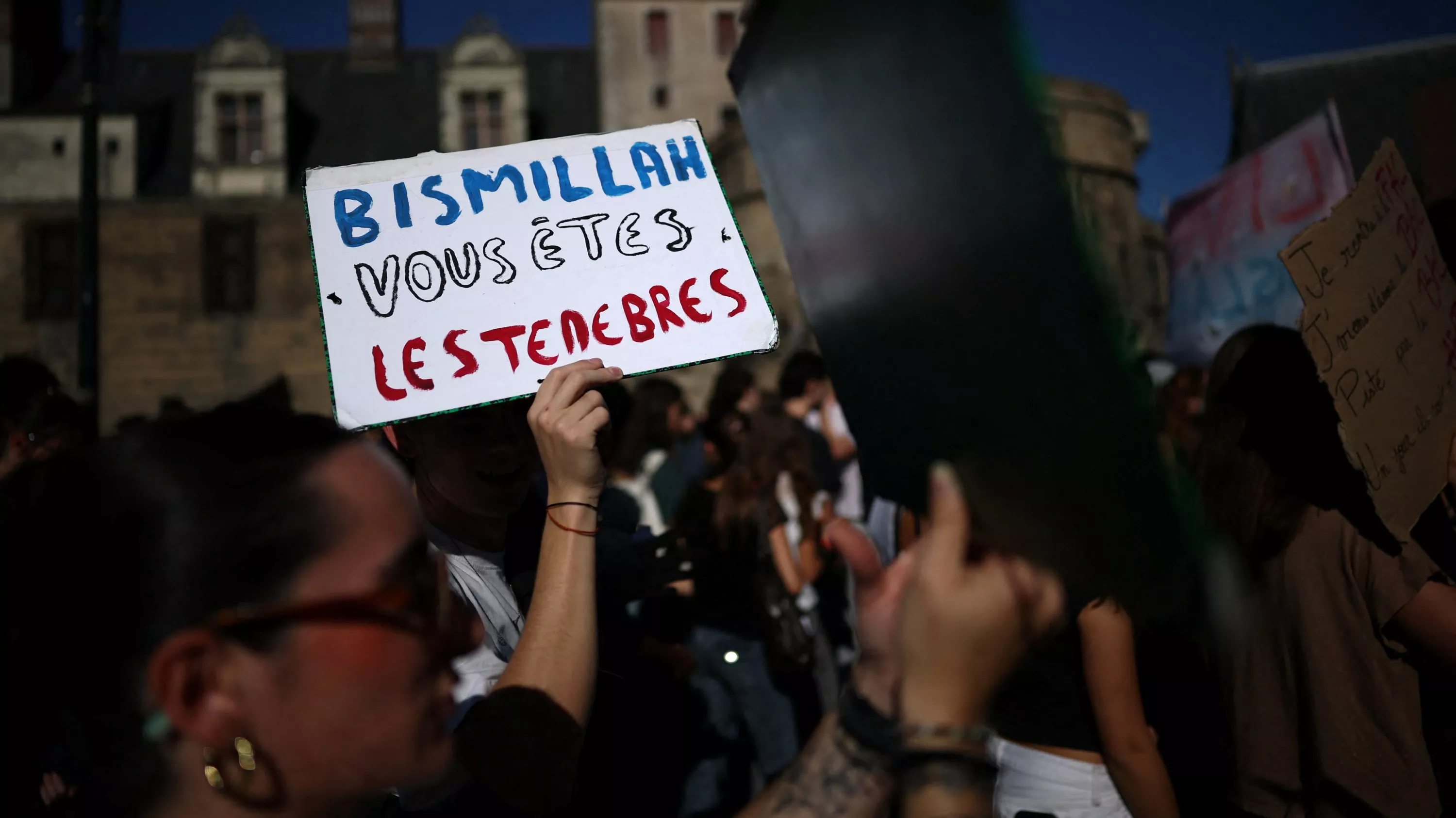 EN DIRECT - Colère des lycéens : les organisations lycéennes ne veulent désormais négocier qu’avec Sébastien Lecornu