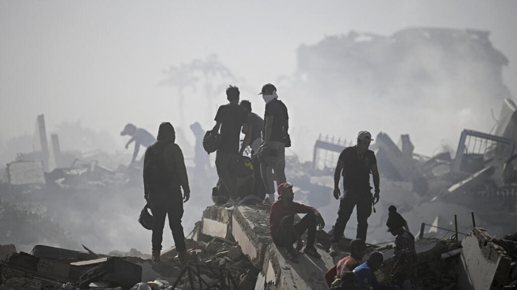 EN DIRECT - Double séisme au Venezuela: les recherches se poursuivent pour tenter de retrouver des survivants