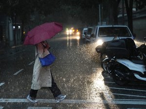 EN DIRECT Épisode méditerranéen : Hérault et Gard en alerte rouge, jusqu’à 300 mm de pluie annoncés, établissements fermés… Les dernières infos