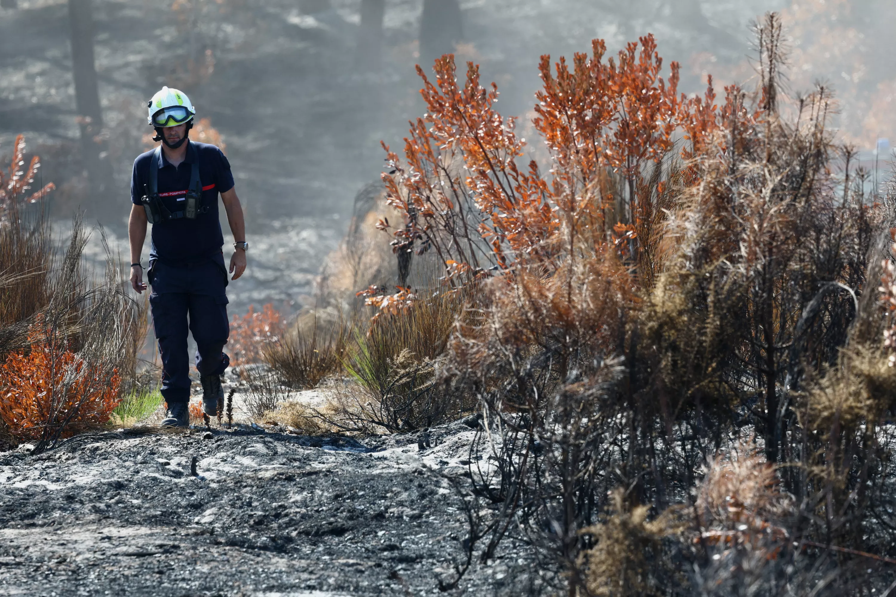 EN DIRECT - Incendies : 375 interpellations en lien avec des départs de feu, retour des habitants et des vacanciers ce lundi à Lège-Cap-Ferret et au Porge