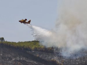 EN DIRECT Incendies et canicule : le feu