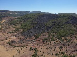 EN DIRECT Incendies : des employés communaux mobilisés pour aider les pompiers, certains feux fixés mais des secours toujours sur le qui-vive