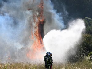 EN DIRECT Incendies : près de deux fois plus d’hectares ravagés par les incendies par rapport à l’an dernier… Les dernières infos