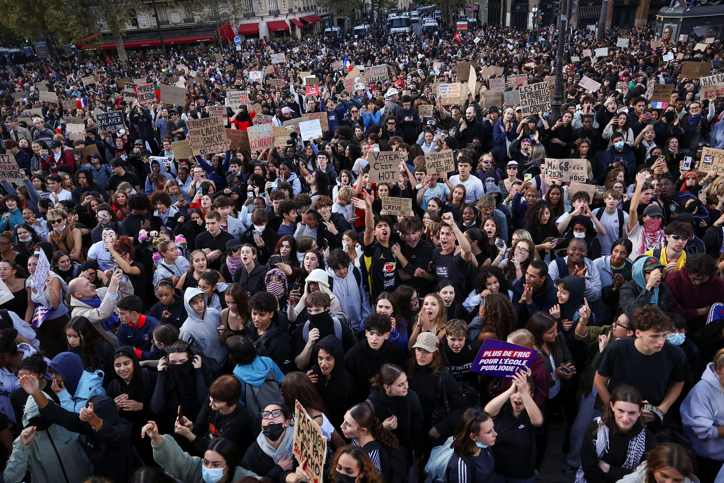 EN DIRECT - Mobilisation des lycéens : 141 établissements encore fermés ce vendredi matin, l’incertitude demeure sur la suite du mouvement