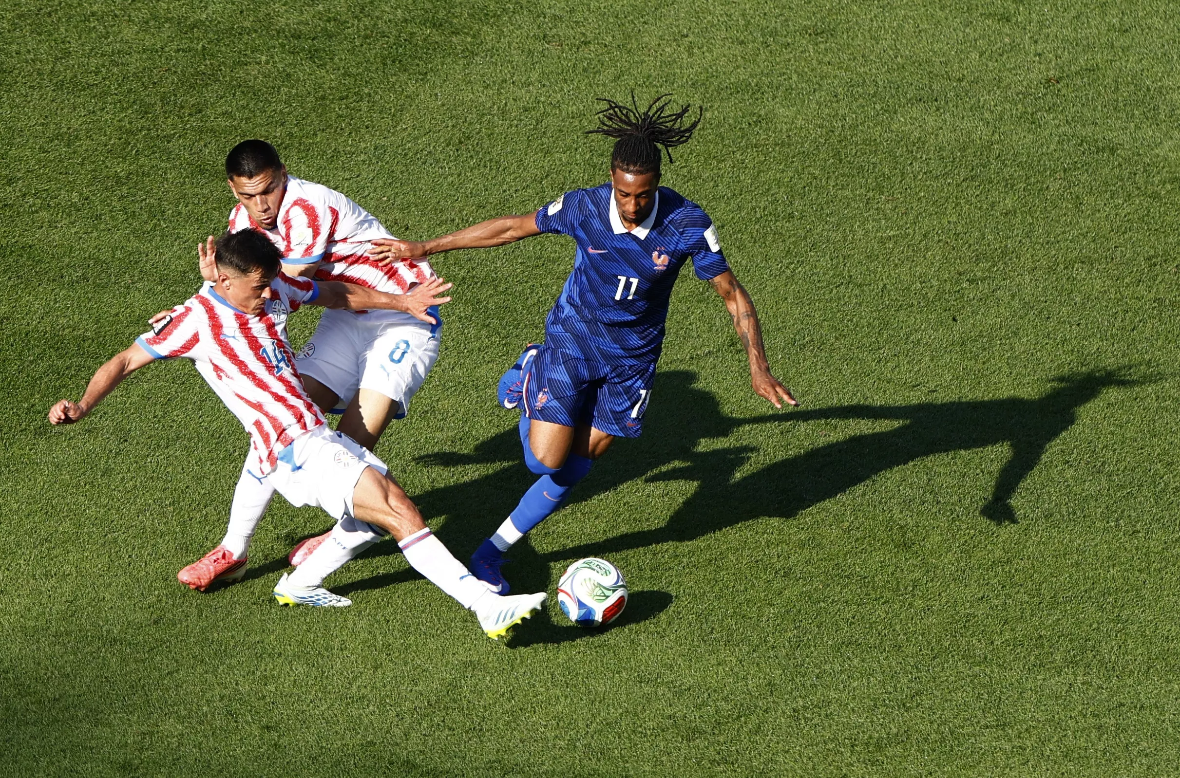 EN DIRECT - Paraguay-France : avec très peu d’occasions en leur faveur, les Bleus tenus en échec à la pause