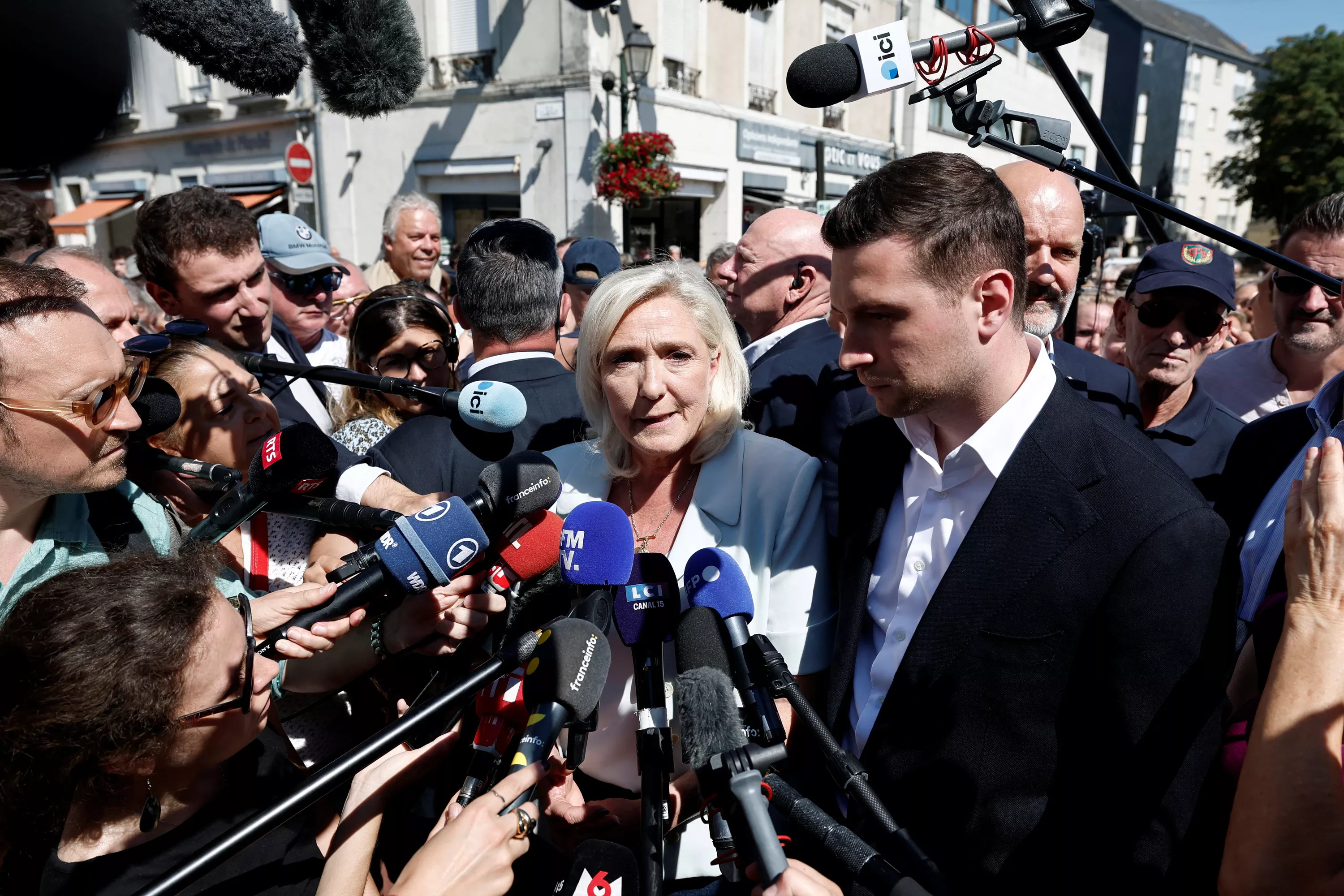 EN DIRECT - Présidentielle 2027 : «Nous allons travailler ensemble», Jordan Bardella «se réjouit que Marine puisse porter nos couleurs»