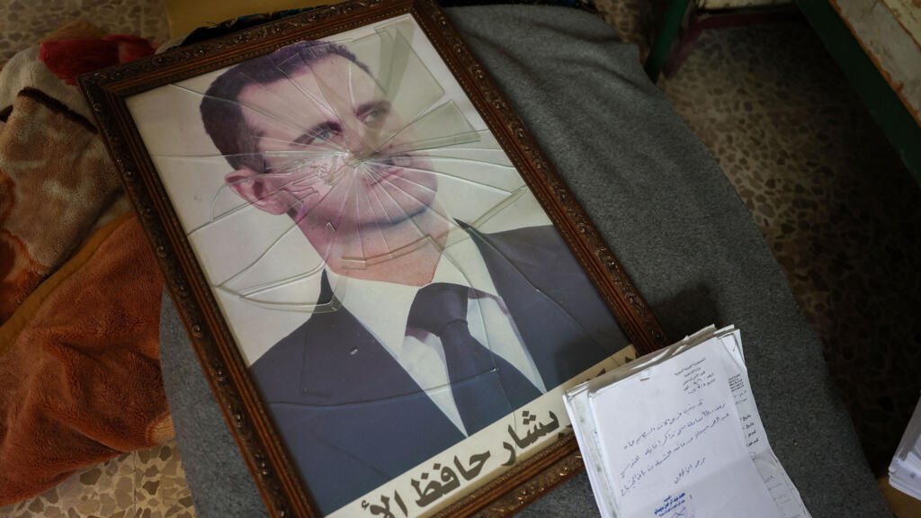 En Syrie, une exposition de caricatures des Assad témoigne d'une parole qui se libère avec prudence