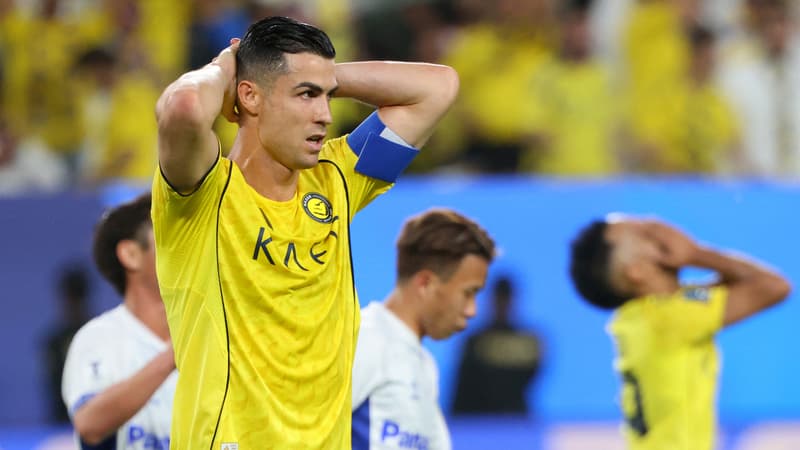 Enervé par une défaite en finale de Ligue des champions asiatique avec Al-Nassr, Cristiano Ronaldo quitte le terrain et zappe à la cérémonie des médailles