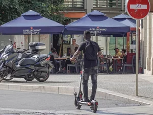 Engins débridés, non-port du casque… Pourquoi les accidents de trottinette électriques deviennent de plus en plus graves
