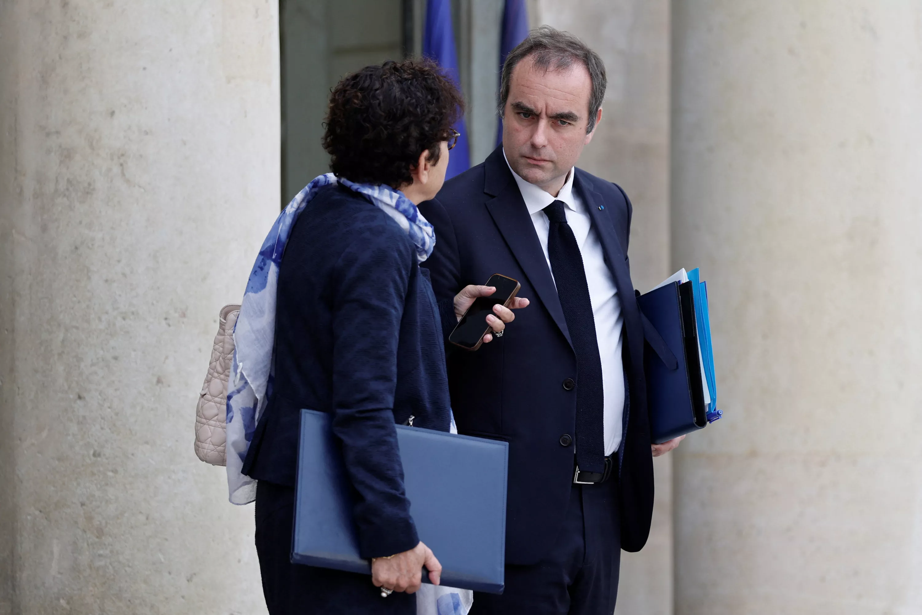 Exonération, taux unique : le plan choc de Matignon sur les donations pour «faire circuler le patrimoine plus tôt vers les jeunes générations»
