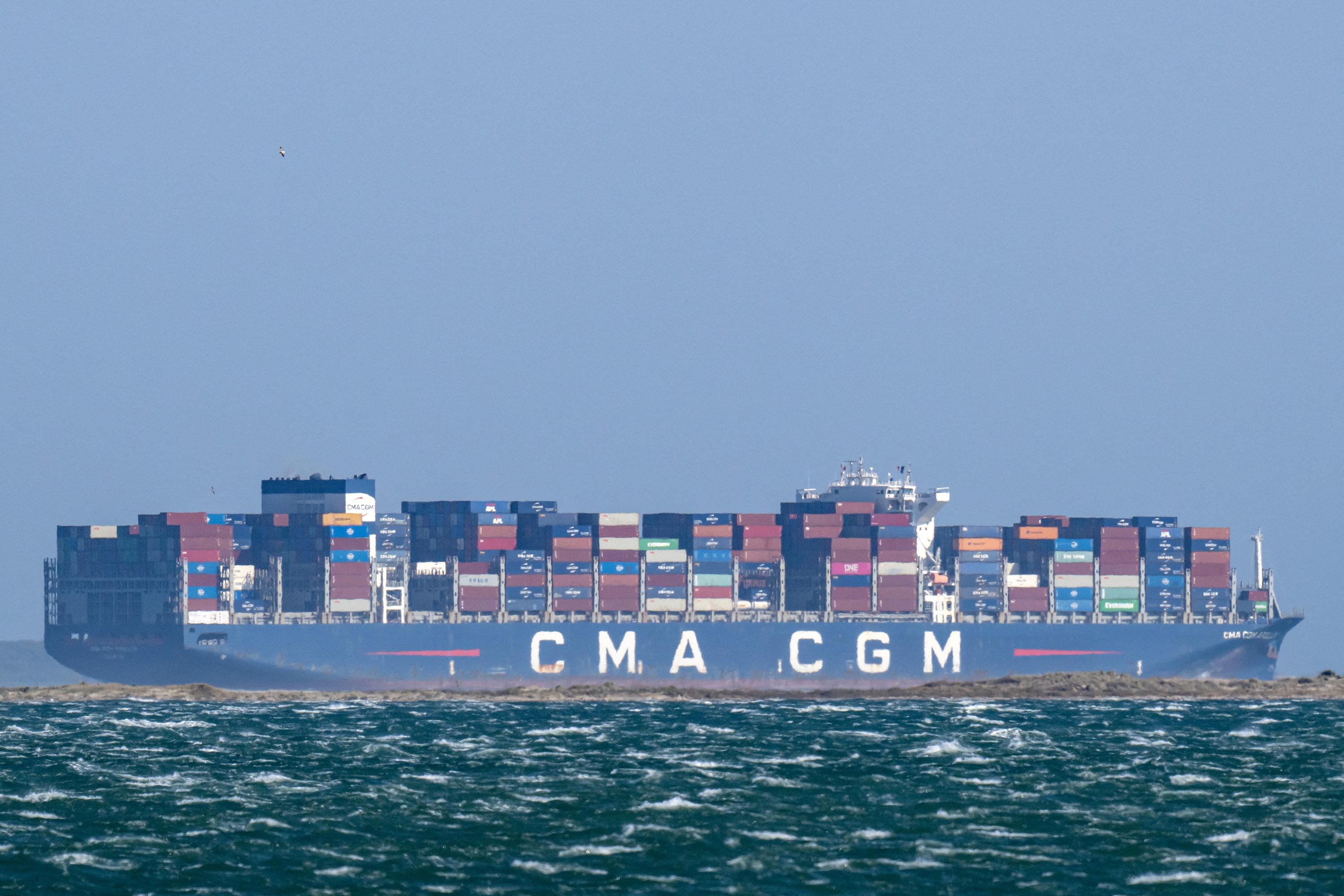 EN DIRECT - Guerre au Moyen-Orient : CMA CGM annonce que l’un de ses navires a été attaqué dans le détroit d’Ormuz, plusieurs blessés évacués