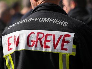 Face à la grève des pompiers, le gouvernement promet une aide d’un milliard d’euros sur cinq ans pour les Sdis
