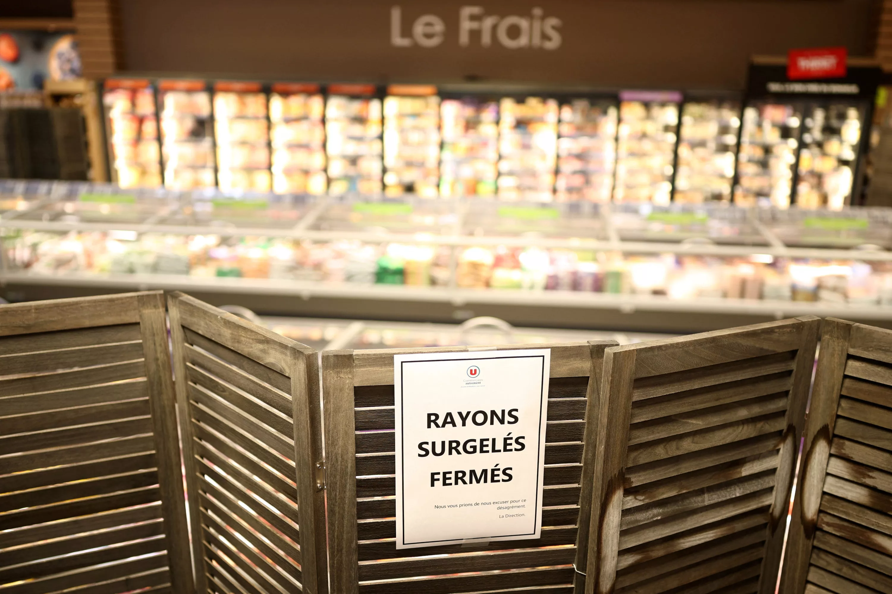 Faille logicielle, frigos à 35 °C, des millions d’euros perdus : les dessous de la cyberattaque inédite qui a frappé les supermarchés français