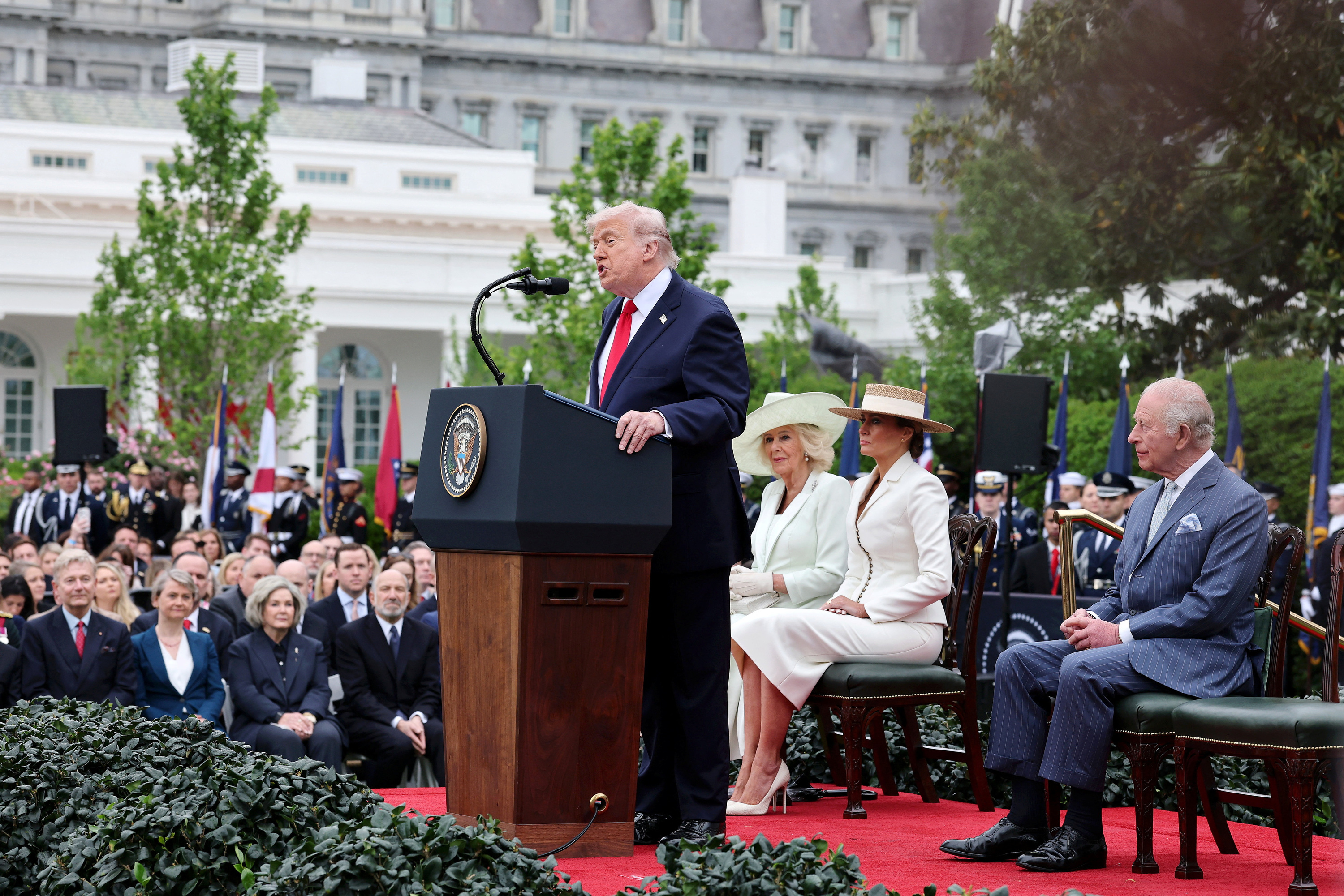 Donald Trump affirme que l’Iran se dit «en plein effondrement»