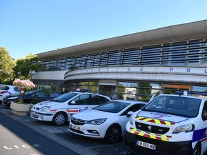 Interpellé en train de dégrader un bureau de tabac à la machette, un homme meurt en pleine garde à vue au commissariat d’Agde