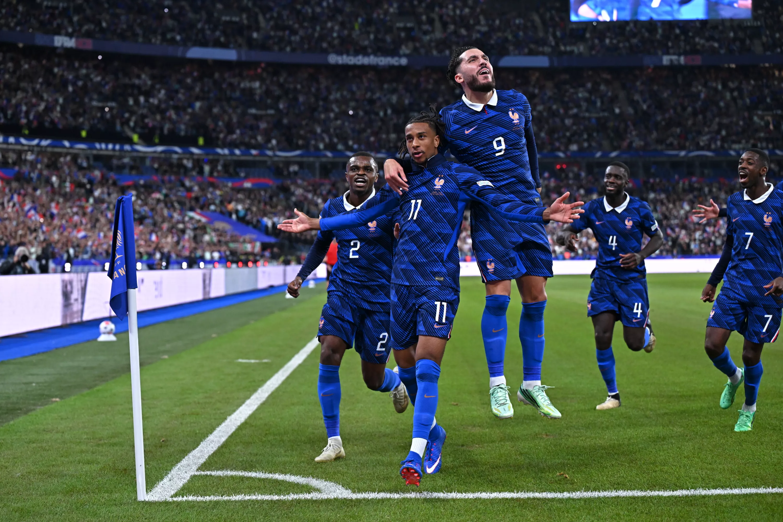 France-Italie : en vidéo, le sublime coup franc d’Olise et l’égalisation de la Squadra Azzura sur une énorme faute française