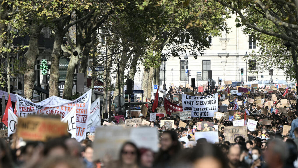 France: de multiples mobilisations annoncées ce 17 octobre pour une «convergence des luttes»