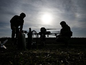 Guerre en Ukraine : des drones dopés à l’intelligence artificielle qui décident seuls qui doit mourir ? La menace plane déjà