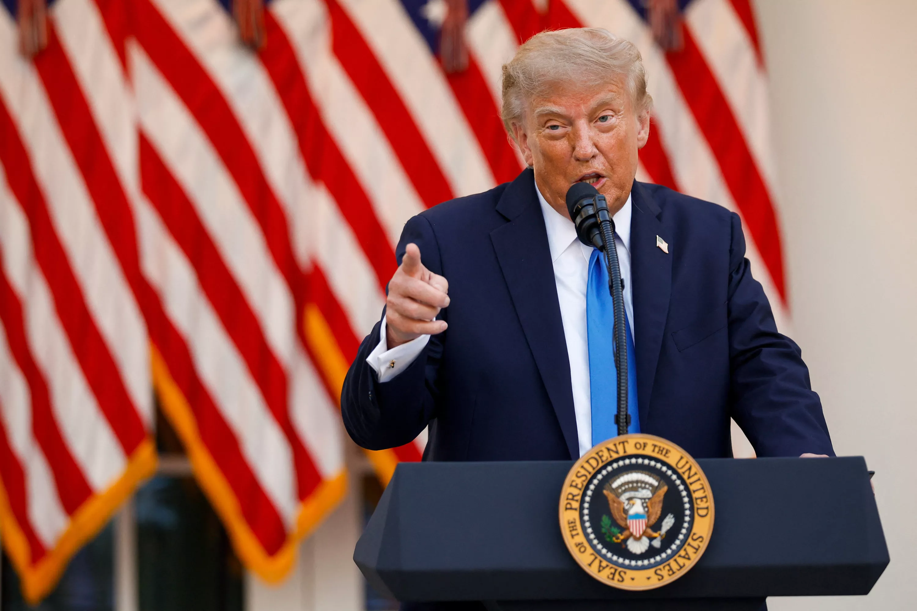 Guerre en Ukraine : les États-Unis vont réclamer à l’Europe le remboursement des aides versées à Kiev, affirme Donald Trump