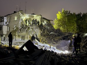 Guerre en Ukraine : au moins 8 morts dont 3 enfants dans un bombardement russe contre des quartiers résidentiels