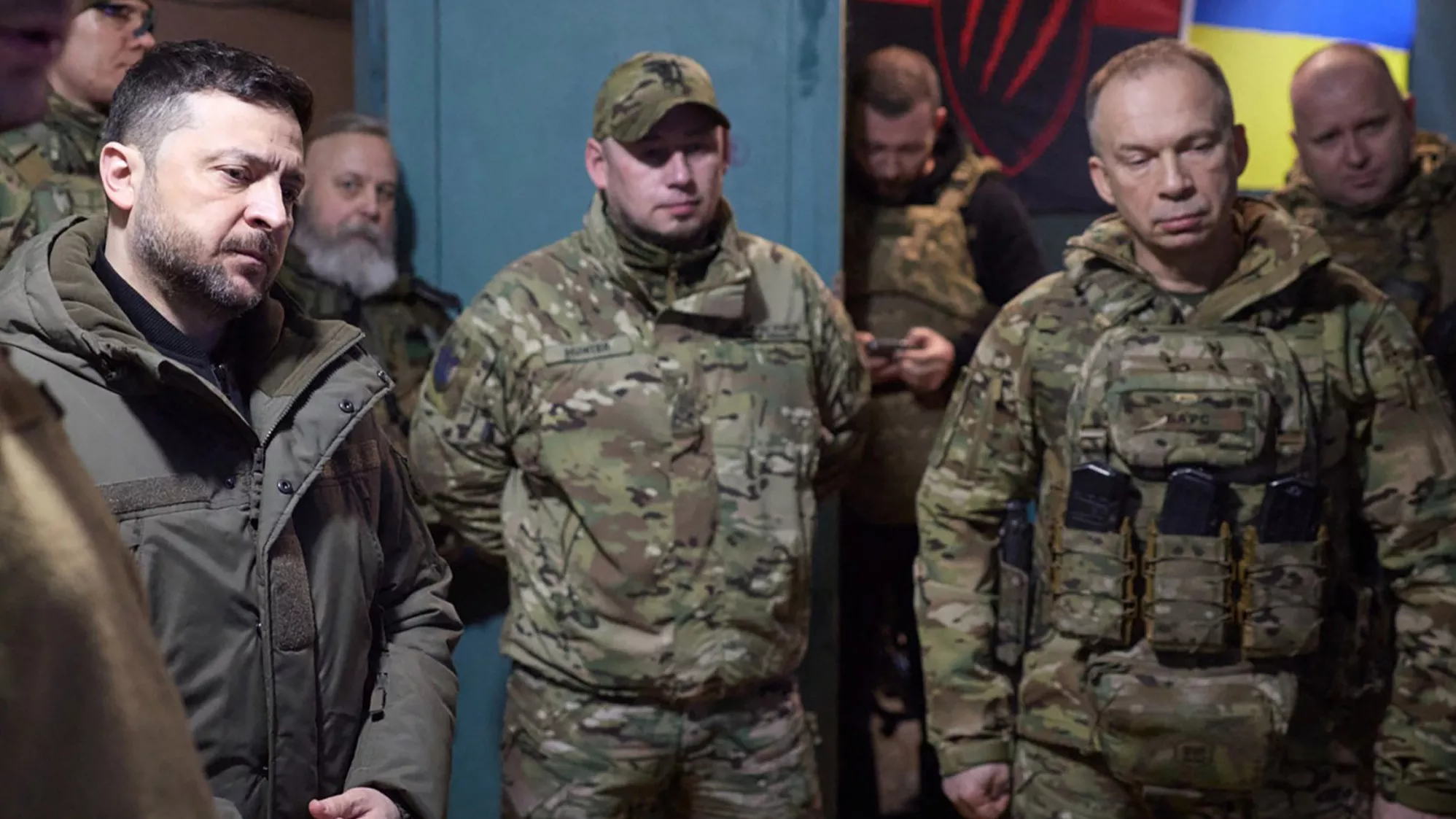 Guerre en Ukraine : Volodymyr Zelensky va-t-il se séparer du commandant en chef de l’armée, le général Syrsky ?