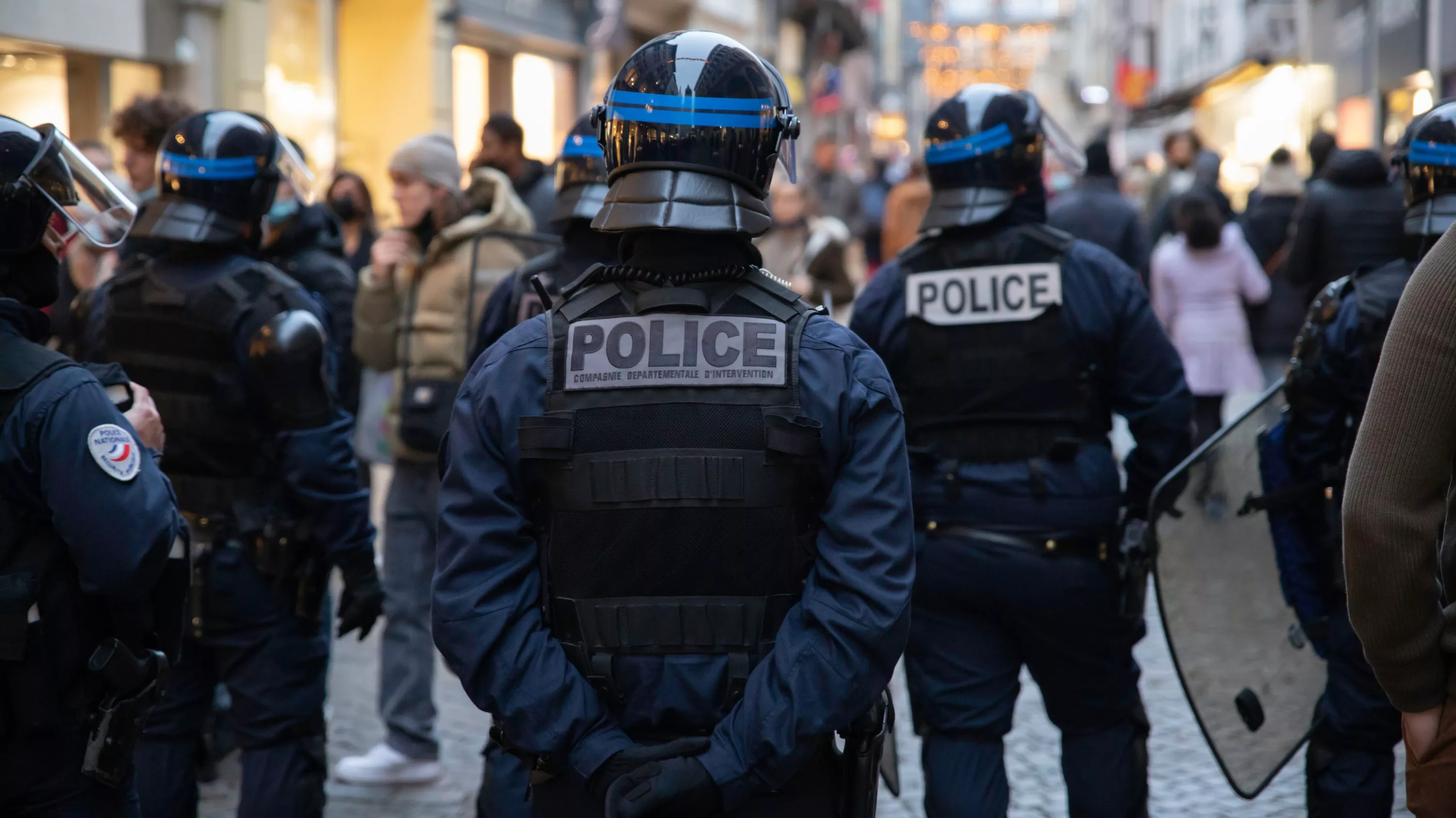 « Gueules cassées », traumatismes invisibles... Au cœur de la MAB, la discrète unité au service des policiers blessés