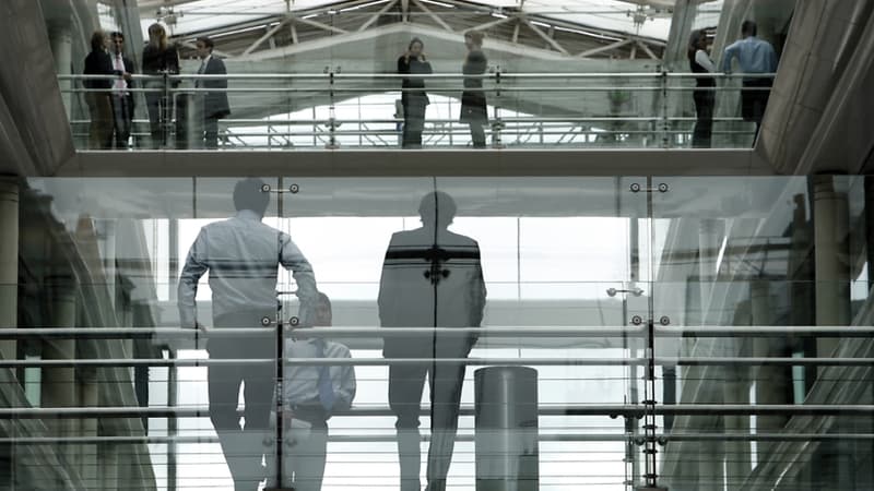 Il avait été licencié après avoir dénoncé des propos racistes et va percevoir plus de 300.000 euros: un salarié obtient en appel plus de 7 ans de salaire et sa réintégration dans l'entreprise
