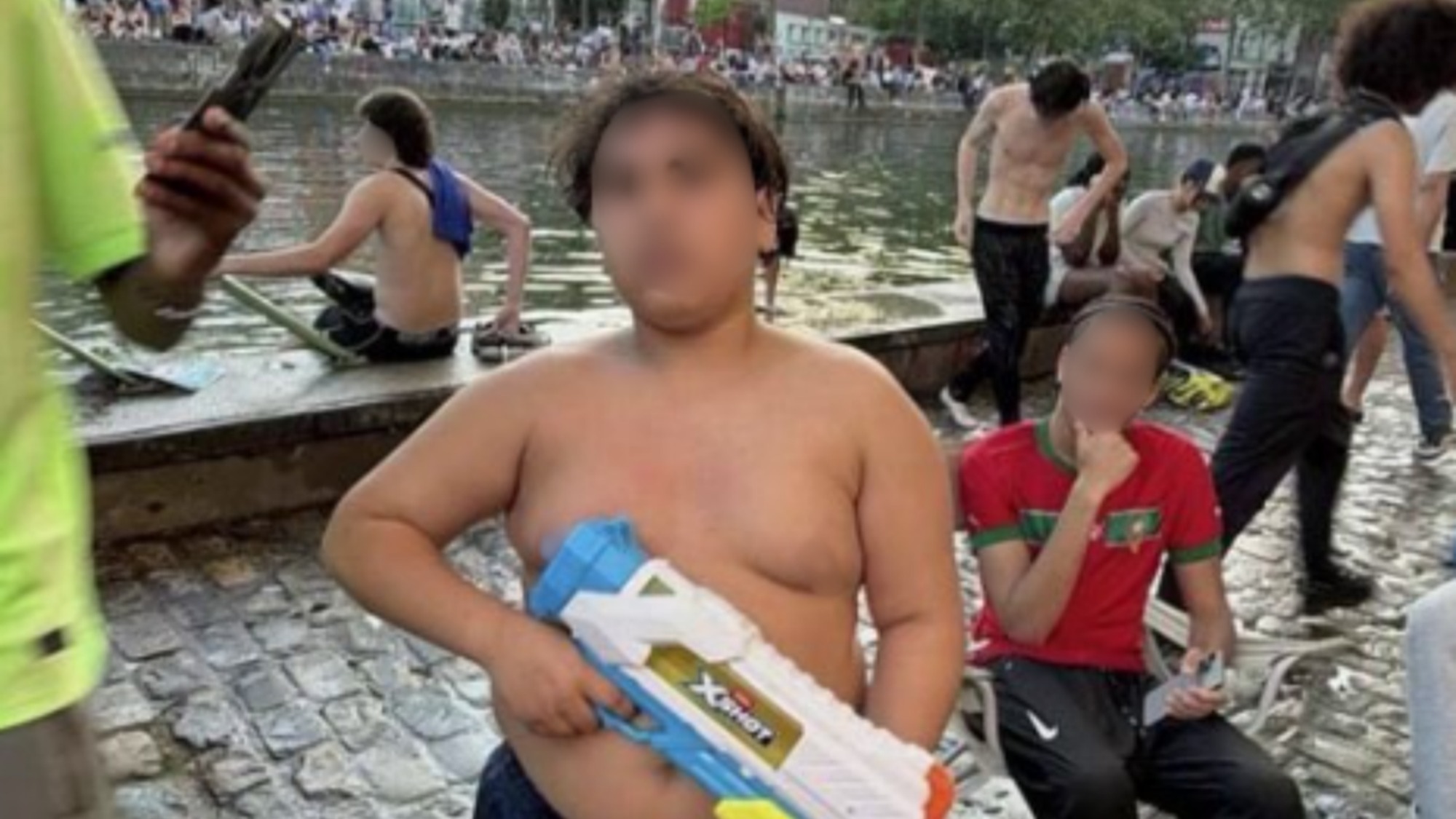 «Il ne fait de mal à personne» : les parents de «La Douane», nouvelle terreur du canal Saint-Martin, défendent leur fils
