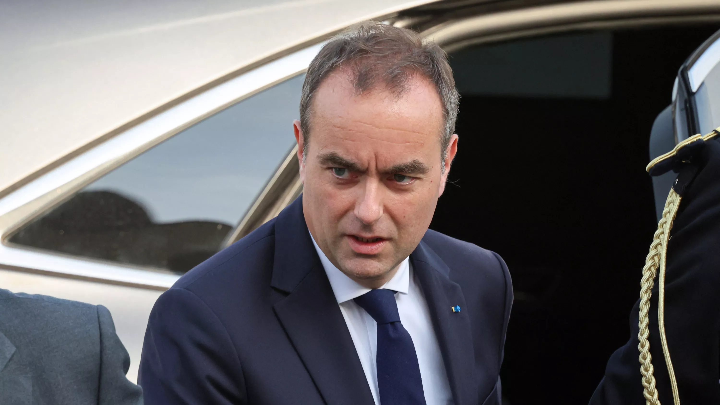 « Il faut se méfier des gens qui ne veulent pas y aller » : l’hypothèse Lecornu, recours du bloc central