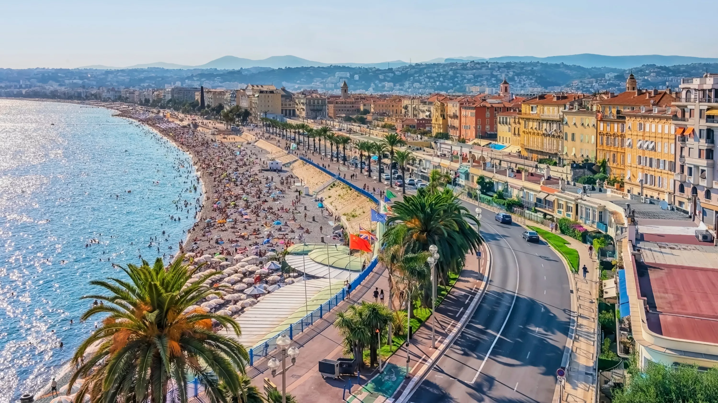 « Ils font plus de 50 % de la fréquentation des hôtels de la Côte d’Azur » : comment les touristes américains sont devenus une clientèle en or pour la France