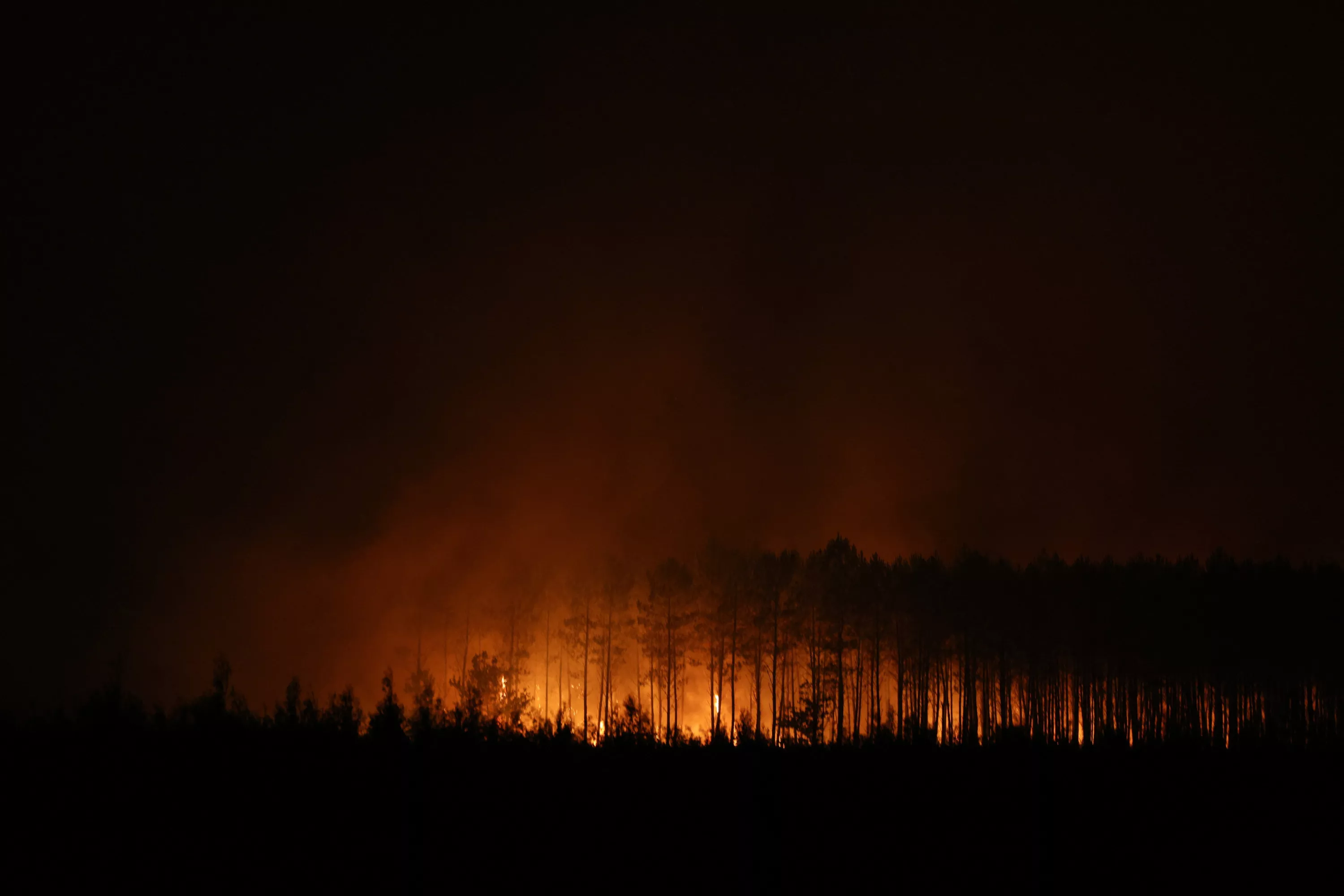 Incendie en Gironde : 4000 touristes évacués préventivement de Lacanau
