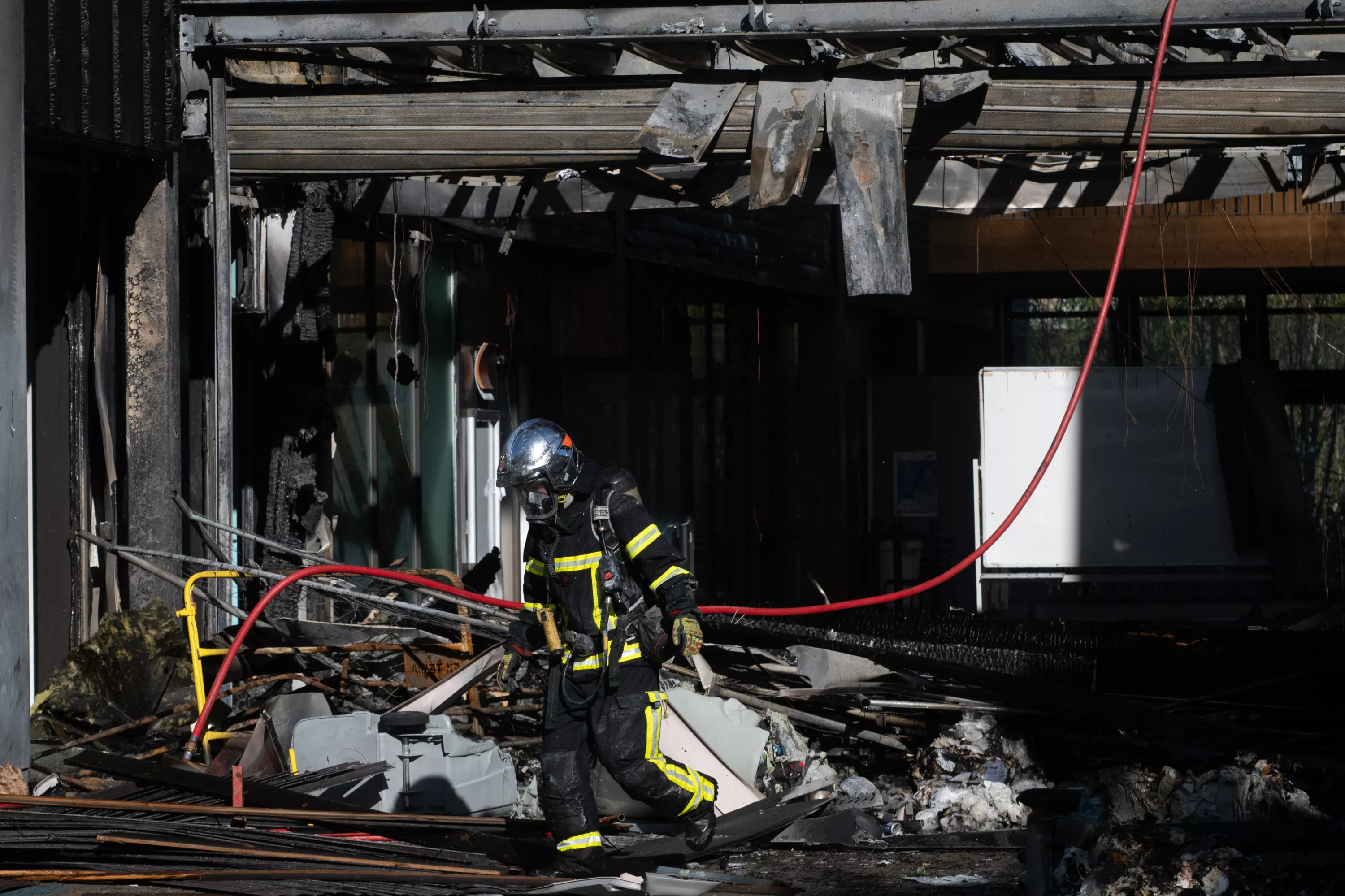 Incendies, mobilier brisé, vols… La facture vertigineuse des dégradations dans les lycées