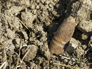 Incroyable découverte au bord de la Garonne : deux pêcheurs trouvent une bombe explosive… elle date de la Seconde Guerre mondiale