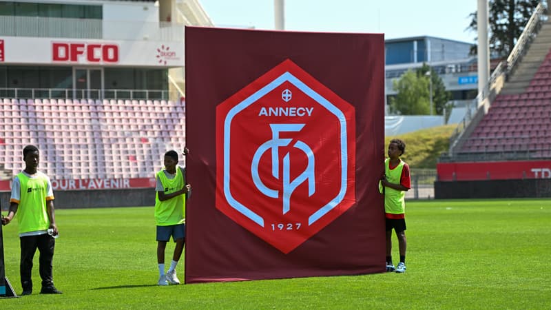 INFO RMC SPORT. Aston Villa et Annecy, c'est signé: pourquoi ce n'est pas une multipropriété comme on l'entend