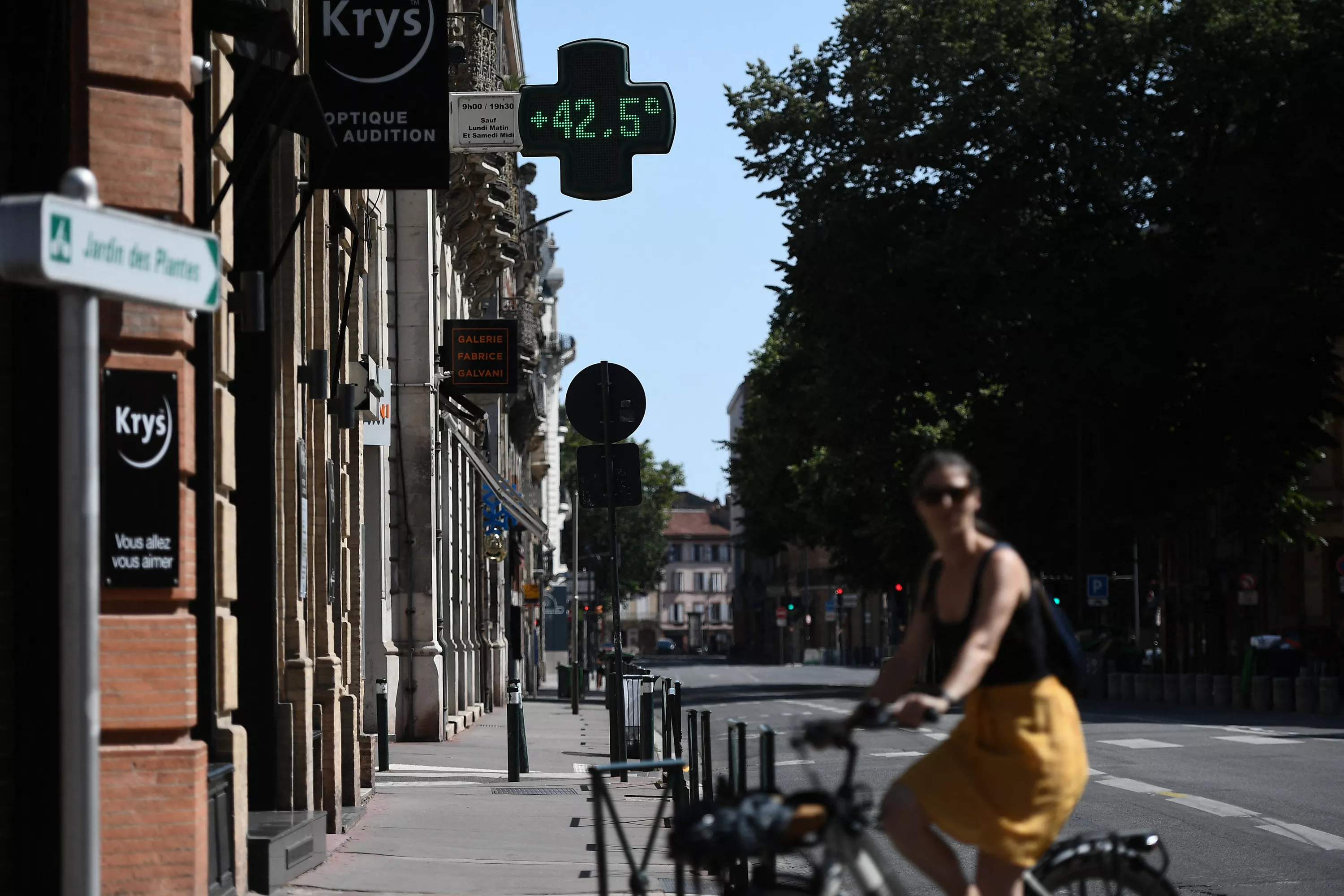 Jusqu’à 42°C lundi : découvrez l'ampleur de la nouvelle vague de chaleur en cartes