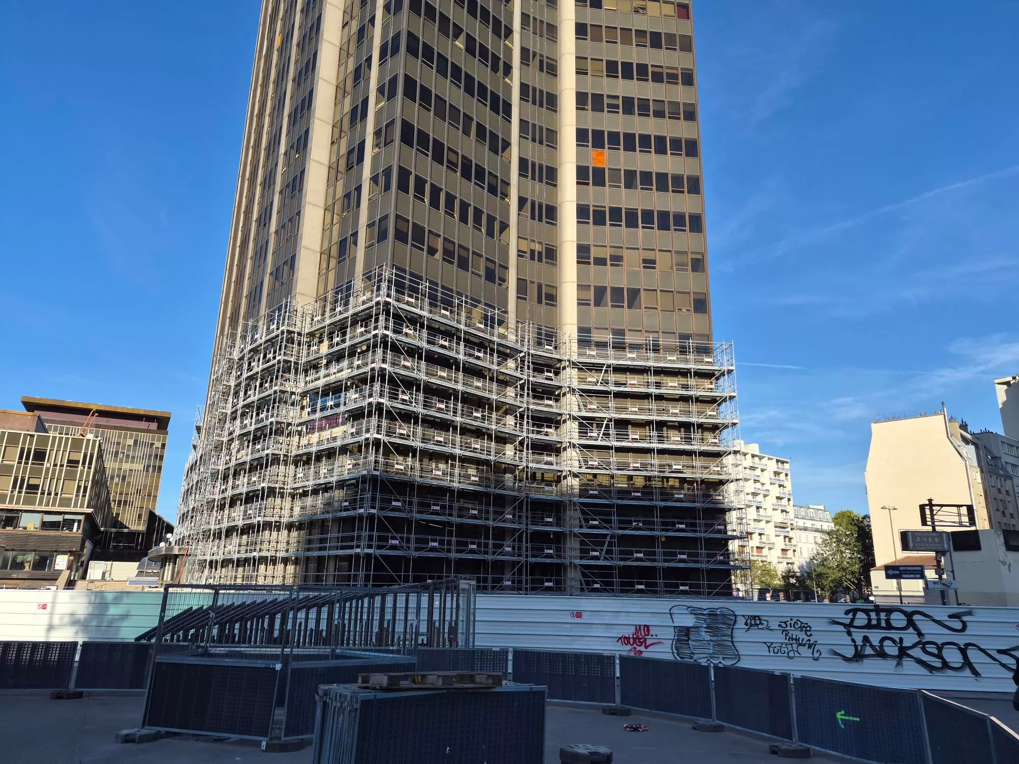 L’avenir de la tour Montparnasse se dessine après le fiasco de la rénovation à 800 millions d’euros