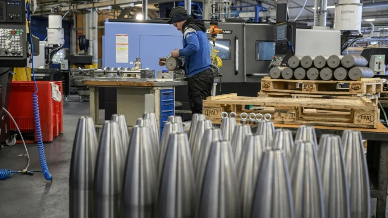 L'État s'interroge sur sa gestion des Forges de Tarbes et a saisi la justice: Europlasma dit se tenir 