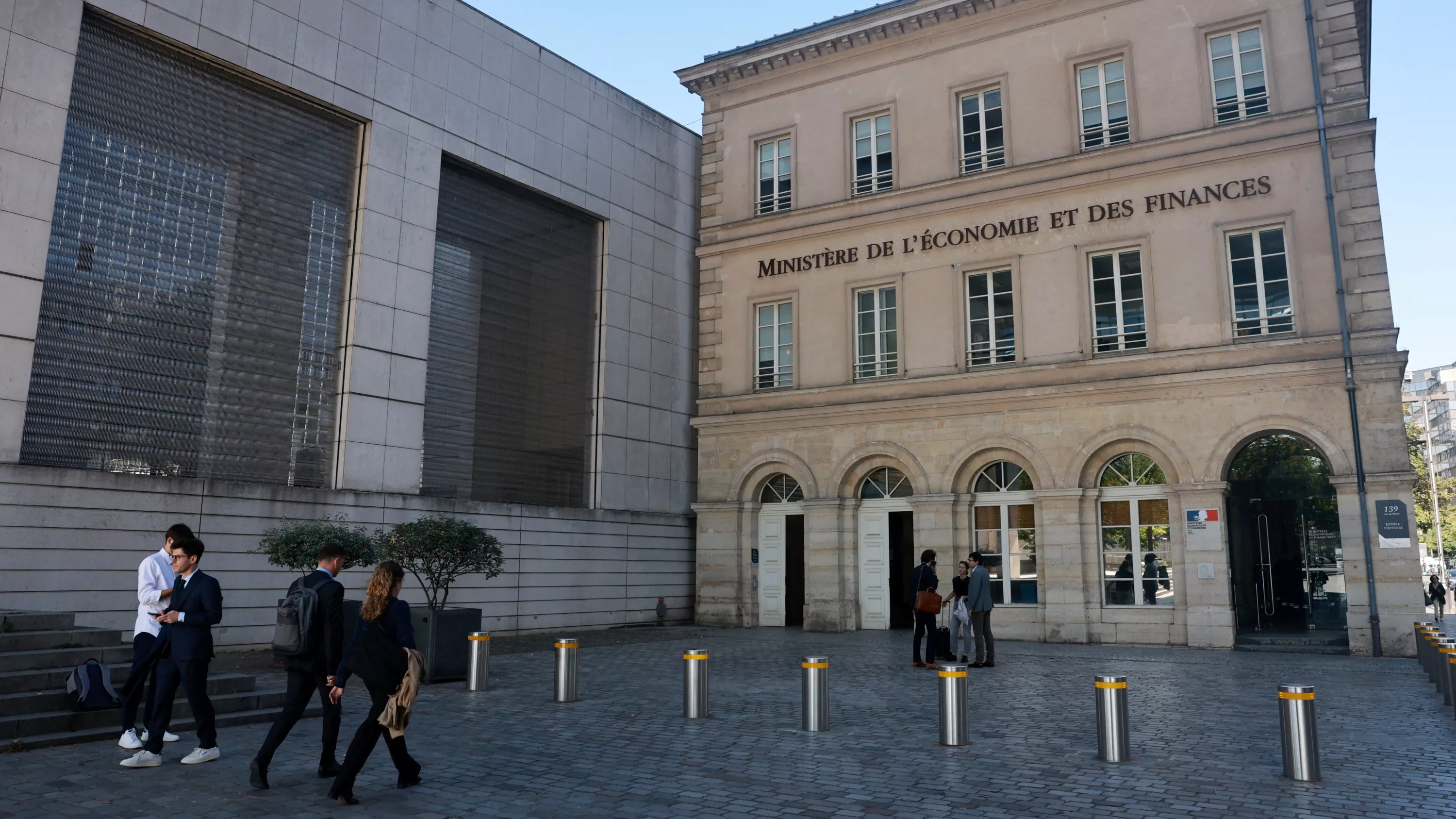 La dette publique française atteindra un record en 2027, à 121,7% du PIB