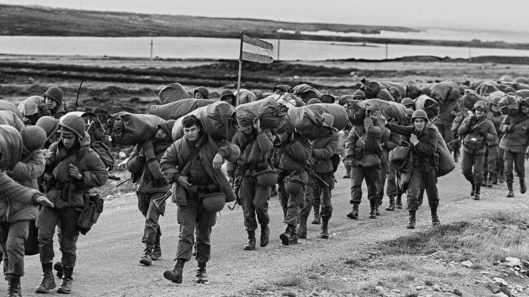 «La promenade militaire s’est transformée en guerre de tranchée» : il y a 44 ans, le débarquement surprise des soldats argentins aux îles Malouines