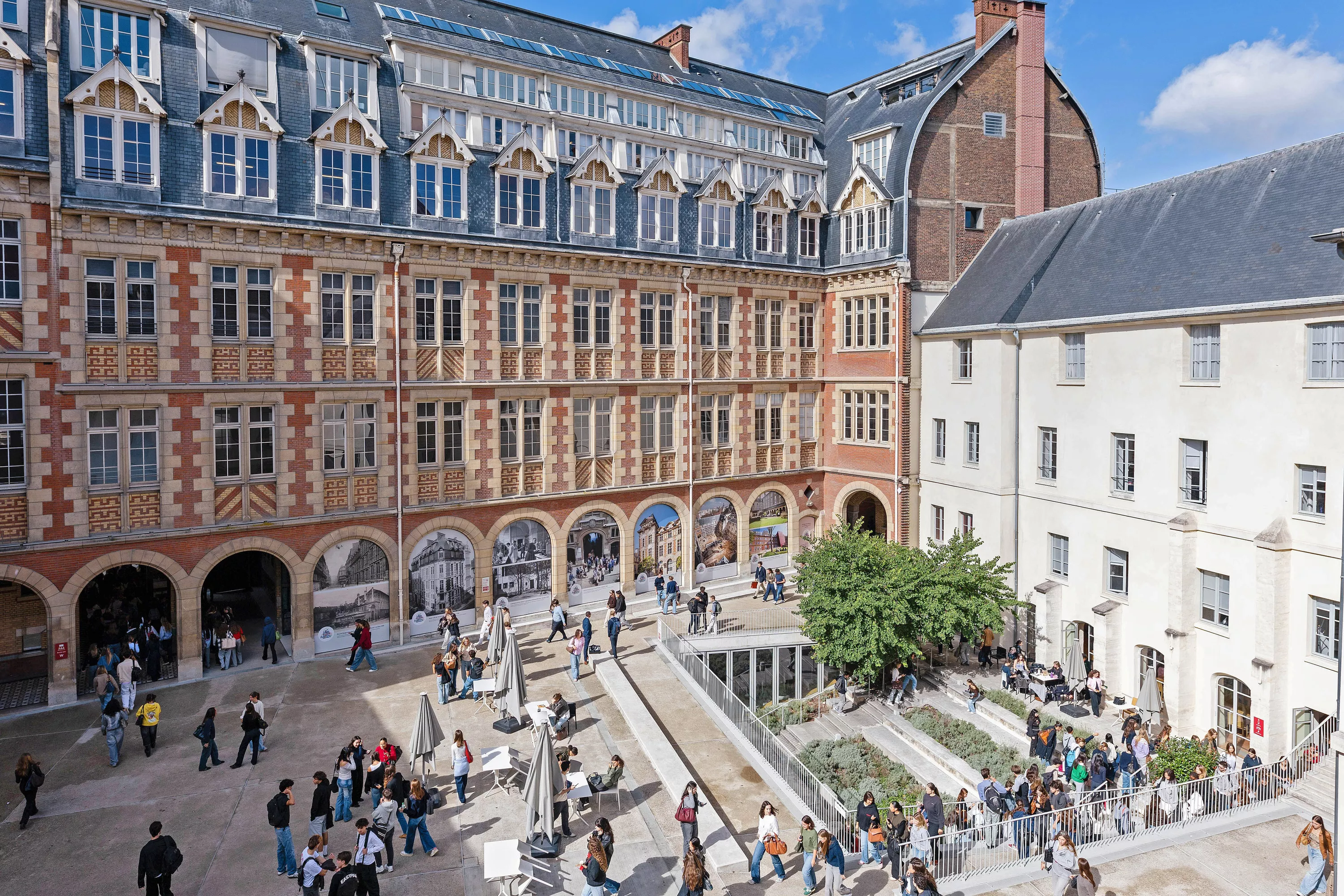 « La sérénité de notre campus rassure » : à Paris, le grand réveil de l’Institut catholique