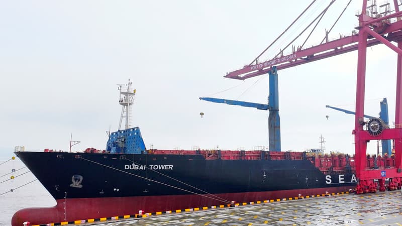 La solution pour contourner le détroit d'Ormuz? La Chine a envoyé un premier porte-conteneurs pour l'Europe en passant par l'Arctique