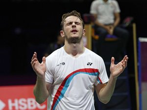 Le jour de gloire du badminton français : après Gicquel et Delrue, en double mixte, Alex Lanier est champion du monde du simple hommes