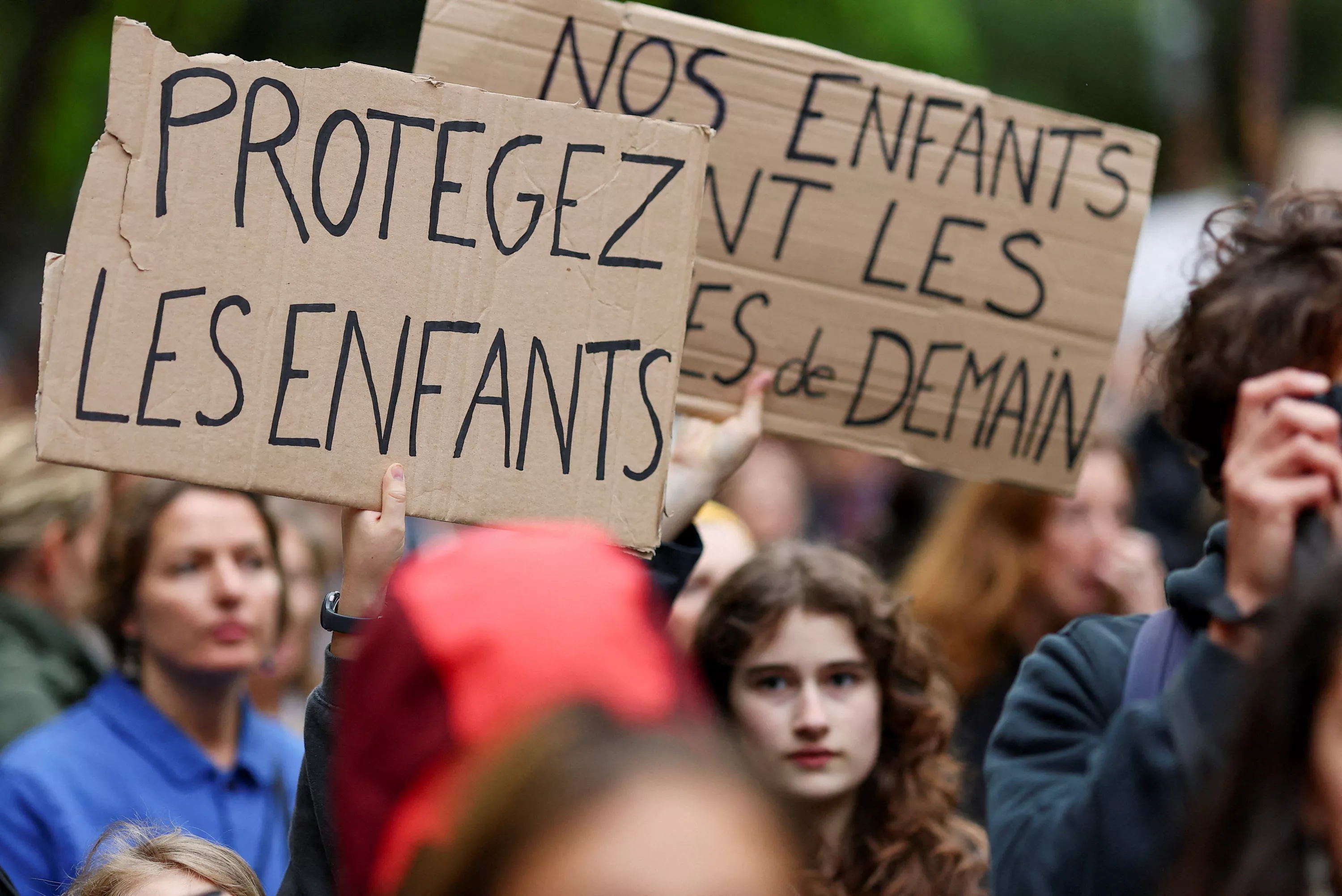 «Le mythe de la camionnette blanche n’existe pas» : avec l’affaire Lyhanna, comment parler à son enfant des violences sexuelles